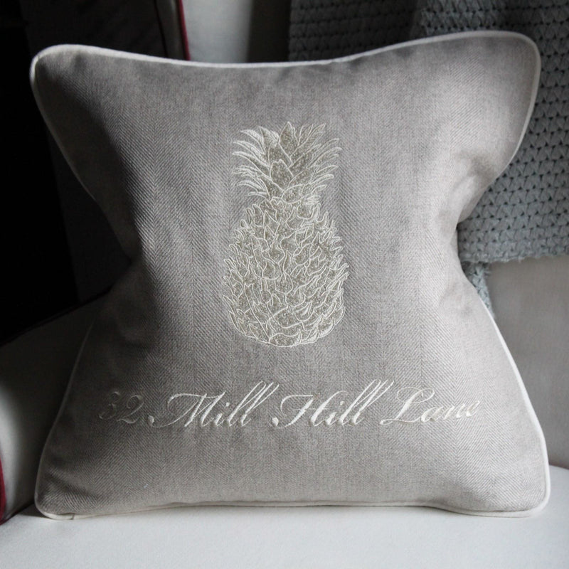 Pineapple on Herringbone 18"